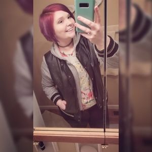 Meet your Posher, Kristin